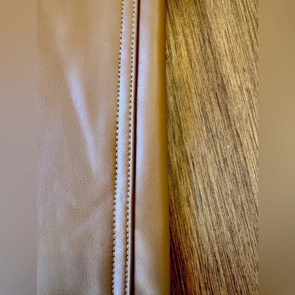 Abercrombie & Fitch Tan Faux Leather Pants - Picture 4 of 10